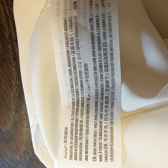 Hollister Sheer Top👚 - Picture 6 of 6